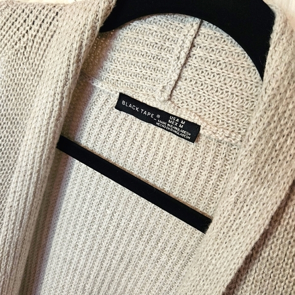 Black Tape_ Knit Longline Sweater Vest - Picture 2 of 5